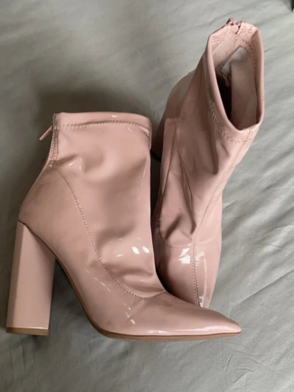 Ankle Heeled boots